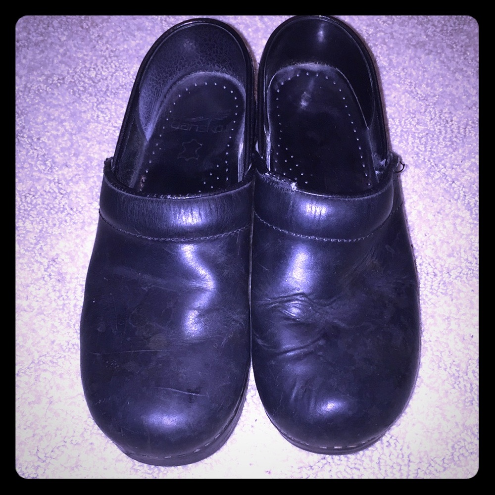 Dansko Closed Back Black Clog